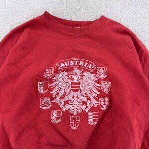 Vintage Austria Sweatshirt SHORT BOXY‎ M Crewneck Eagle Crest Graphic Pullover